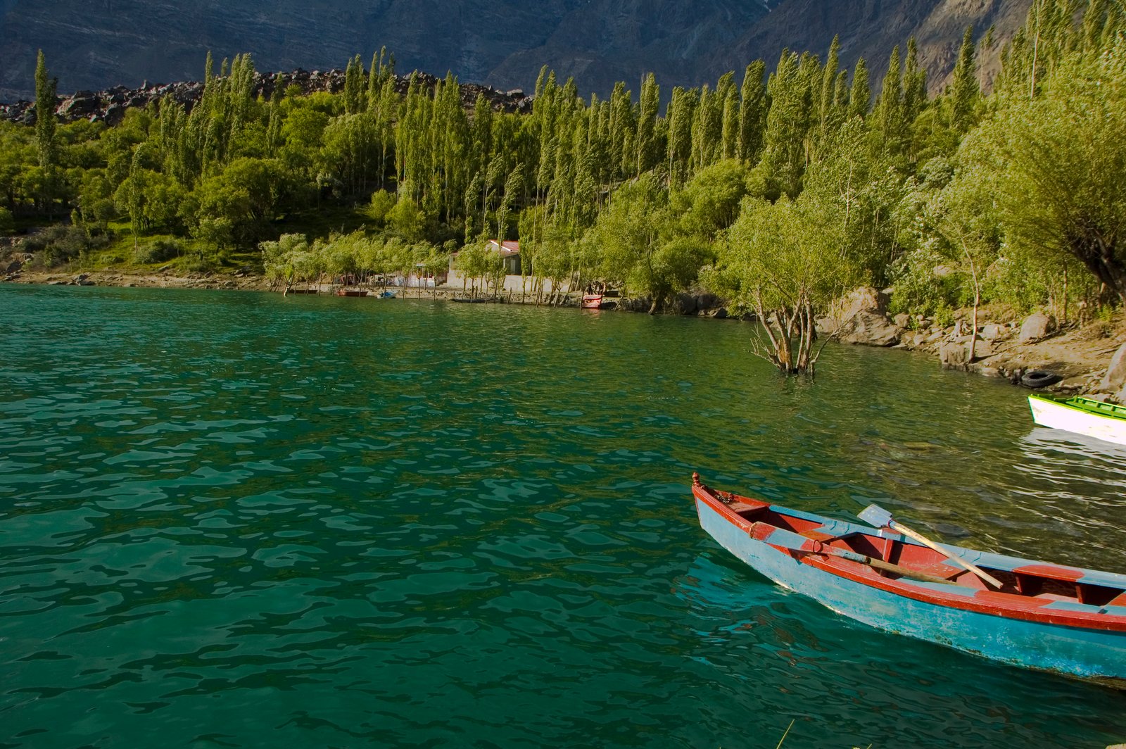 Upper Kachura Lake
